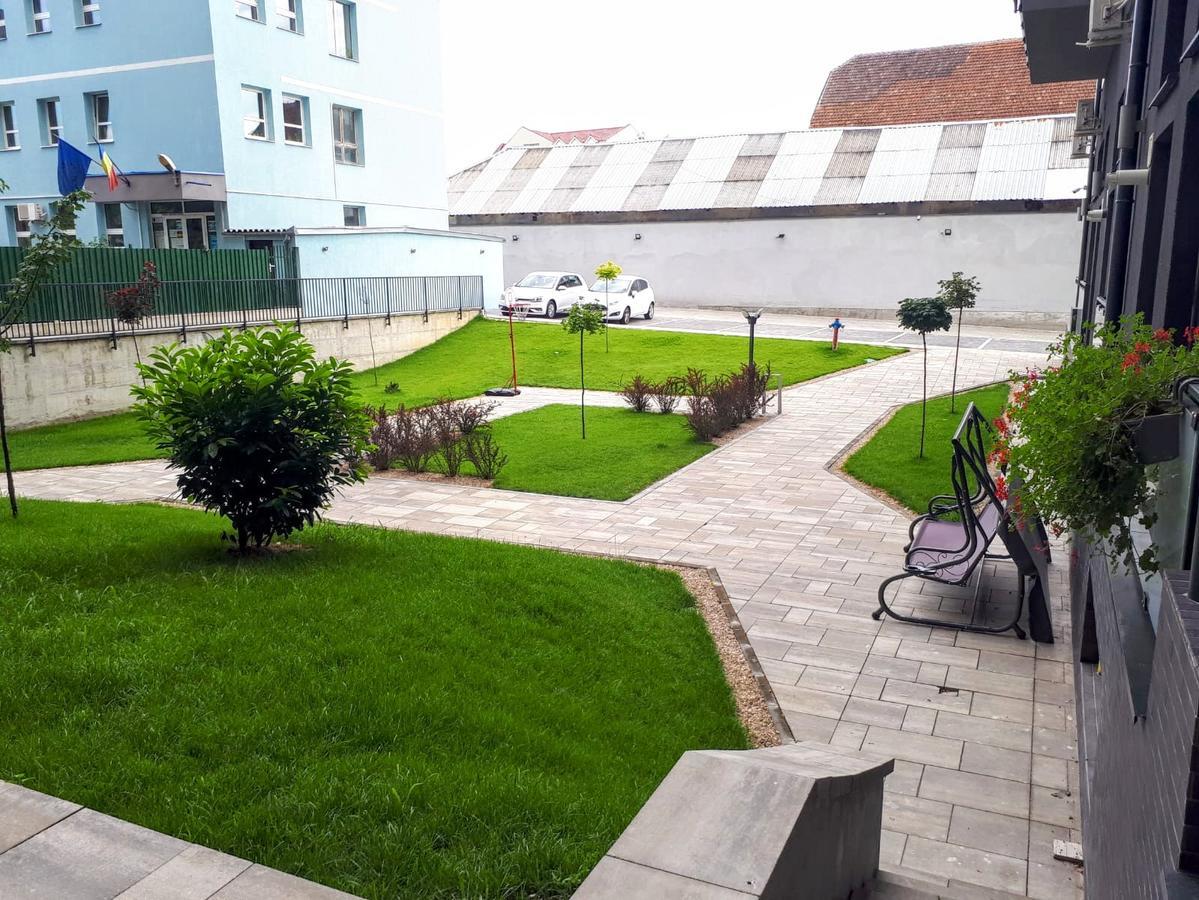 Highsky Oradea Apartments Ngoại thất bức ảnh